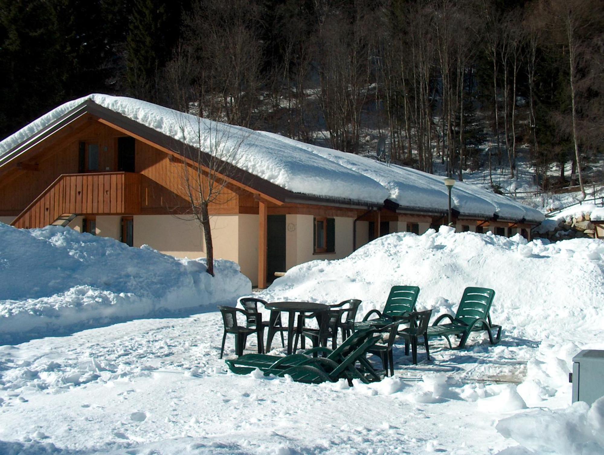 Chalet Presanella Temu Exterior photo