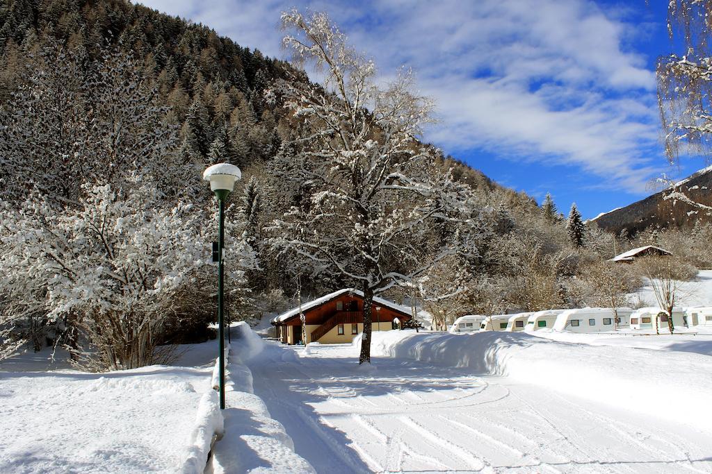 Chalet Presanella Temu Exterior photo