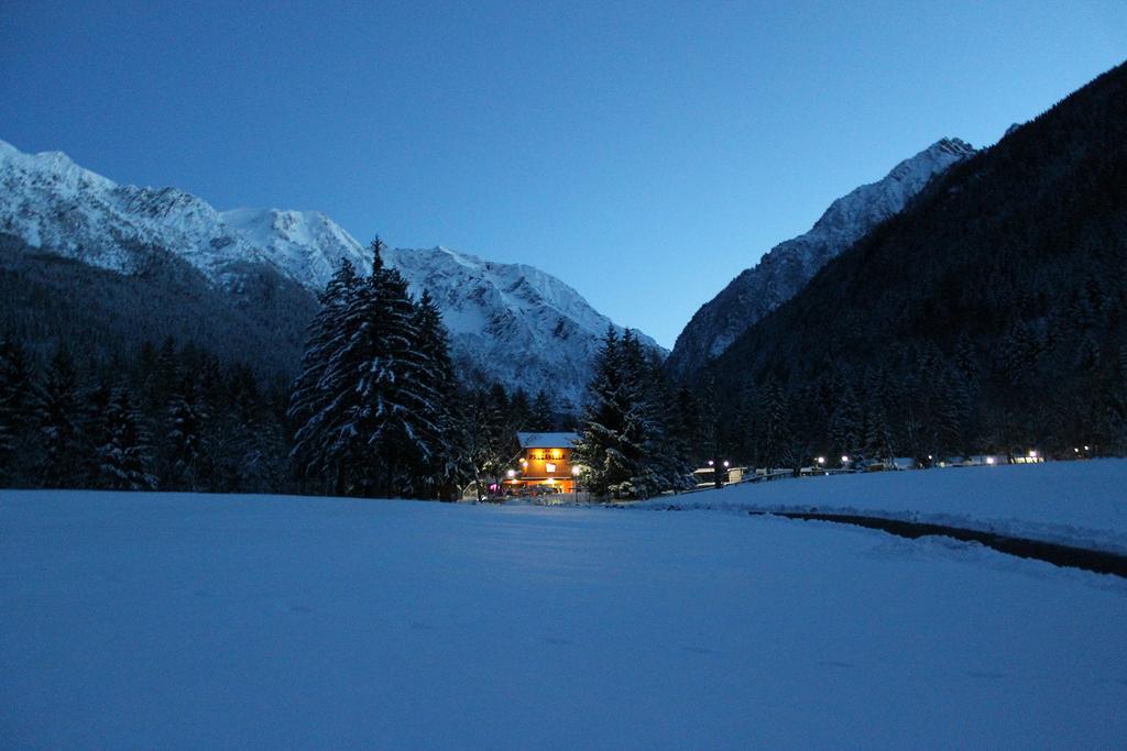 Chalet Presanella Temu Exterior photo
