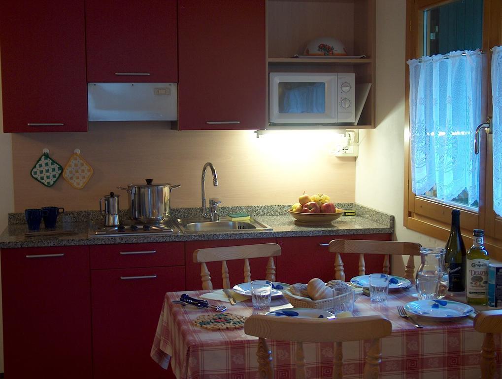 Chalet Presanella Temu Room photo